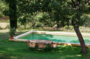 Villa de 4 chambres avec piscine privee jardin amenage et wifi a Ansouis